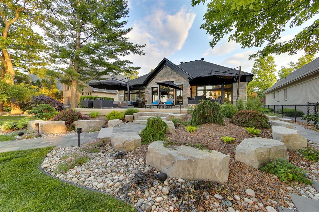 1962 LAKESHORE Road, Sarnia Ontario, Canada