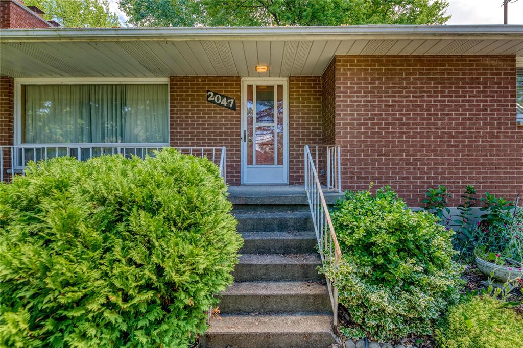 2047 BLACKWELL Road, Sarnia, Ontario, Canada