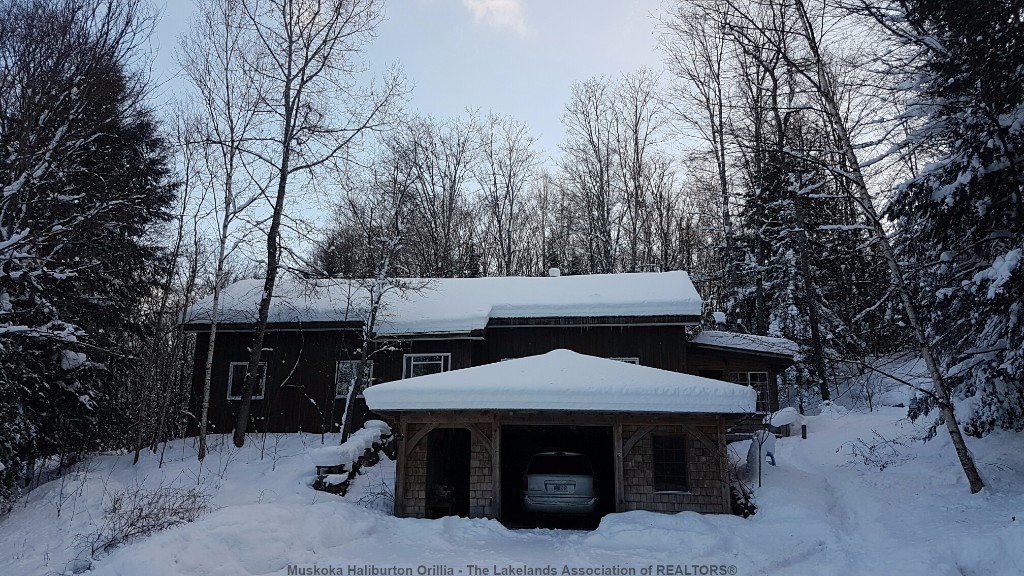 12144 Hwy 118, Haliburton Ontario, Canada