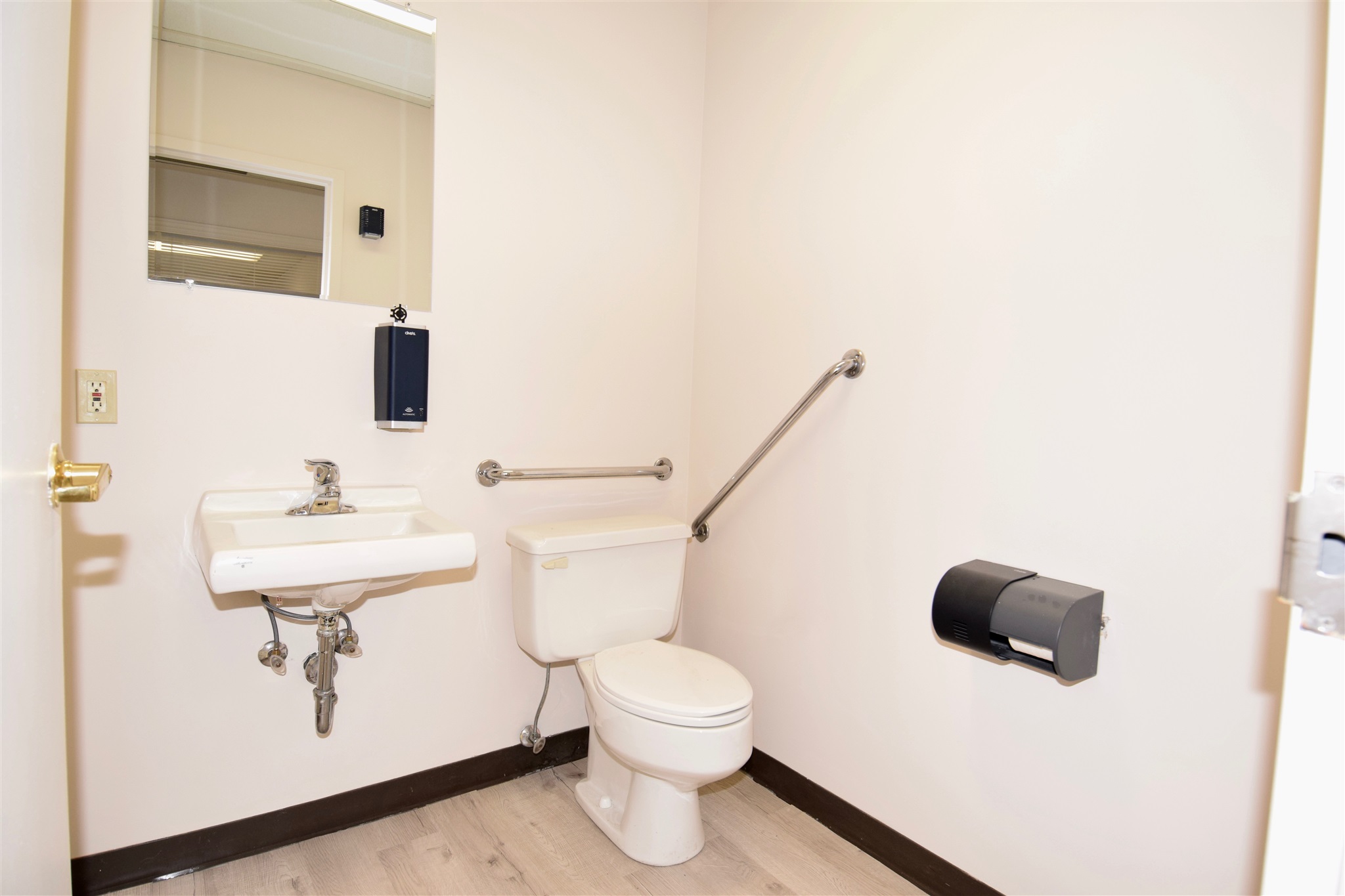 Unit# B 20 Richmond Boulevard, Napanee, Ontario, Canada