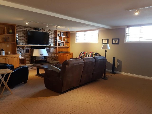 108 VERONICA DR, North Bay, Ontario, Canada