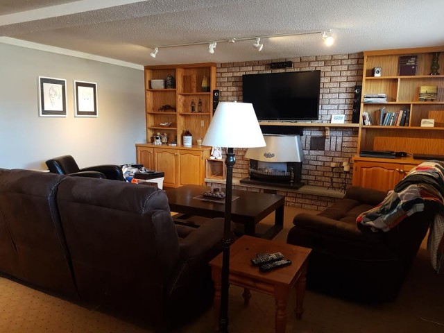 108 VERONICA DR, North Bay, Ontario, Canada