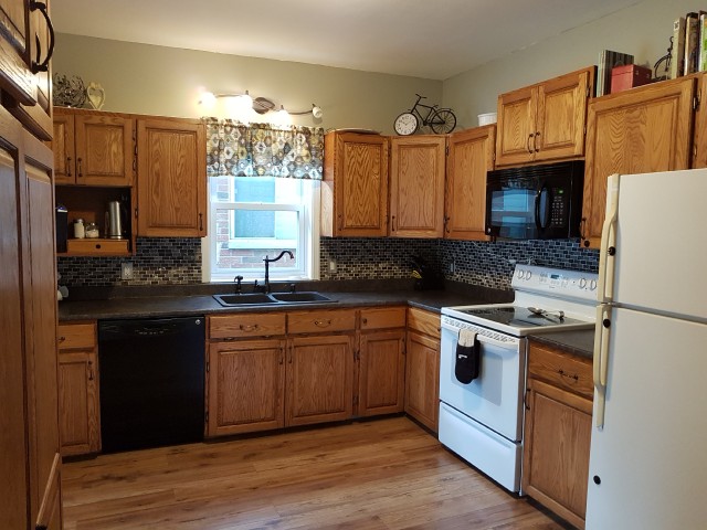 1152 HAMMOND ST, North Bay, Ontario, Canada