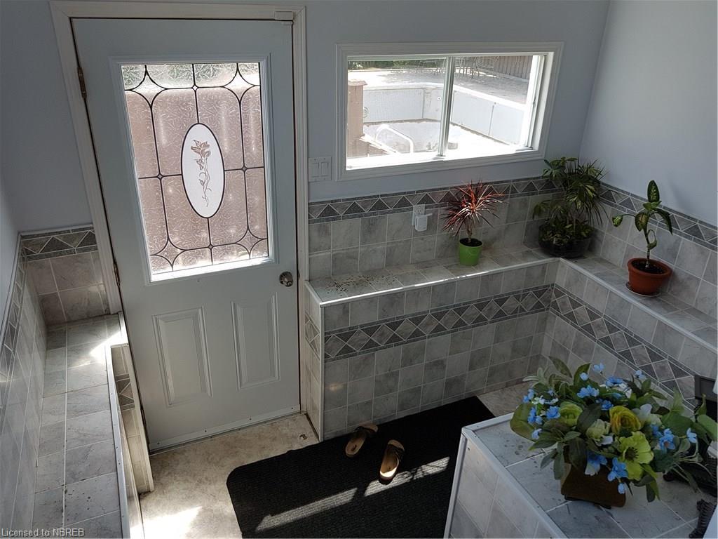 375 ALBERT Avenue, North Bay, Ontario, Canada photo 2
