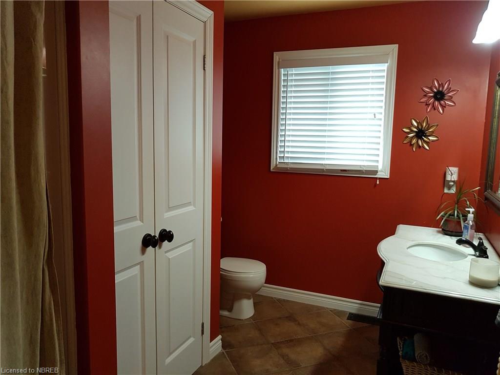 241 THELMA Avenue, North Bay, Ontario, Canada photo 11