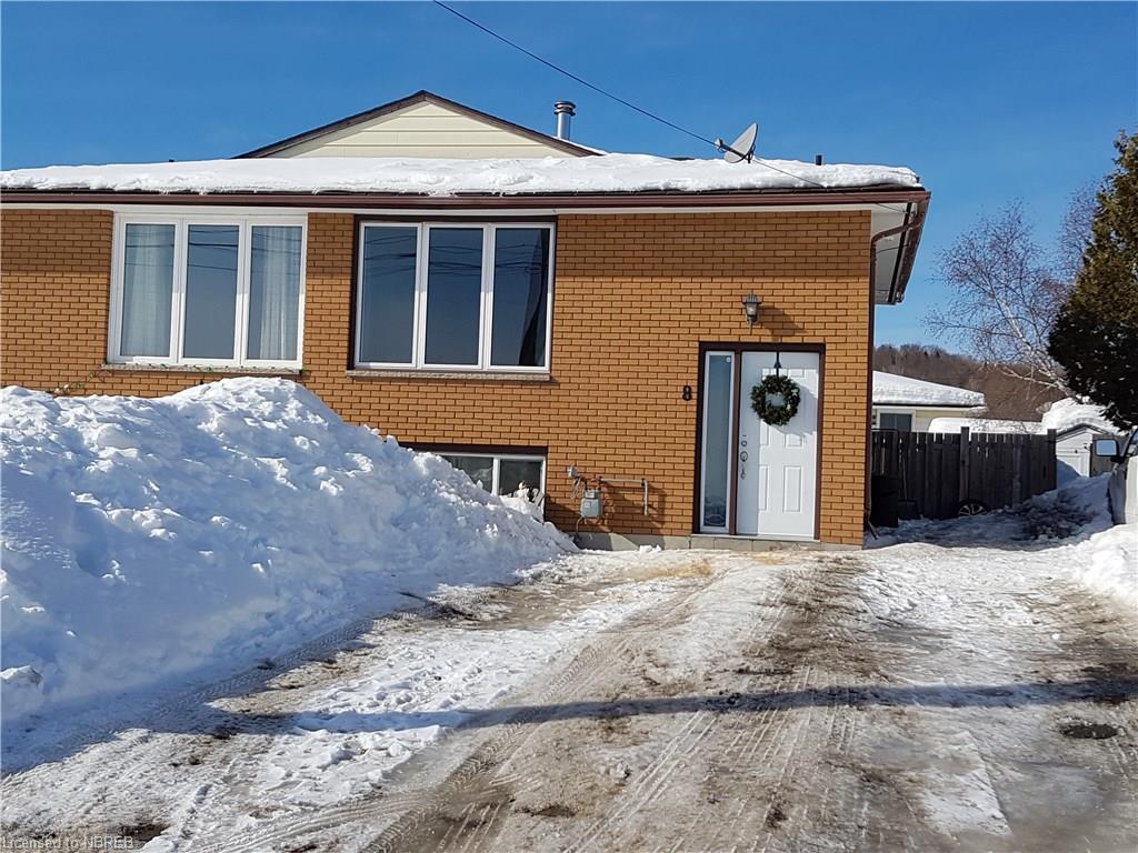 8 ELLENDALE Drive, North Bay, Ontario, Canada