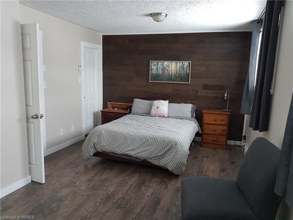 8 ELLENDALE Drive, North Bay, Ontario, Canada