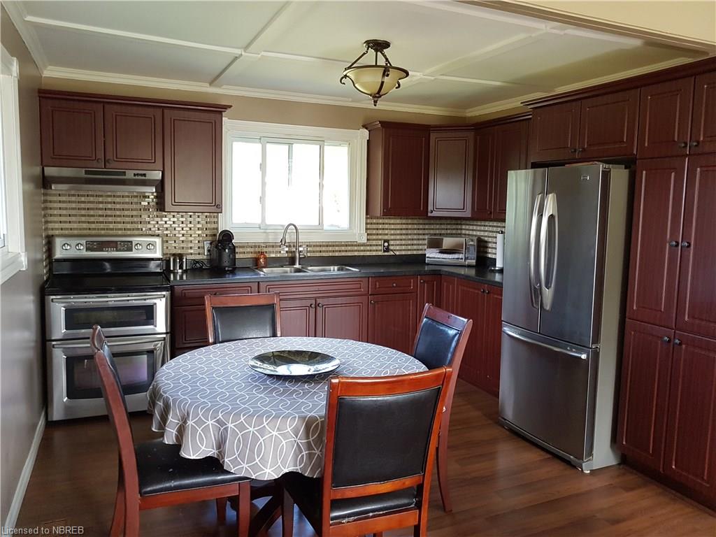 11 JOHNSON Road, Corbeil, Ontario, Canada