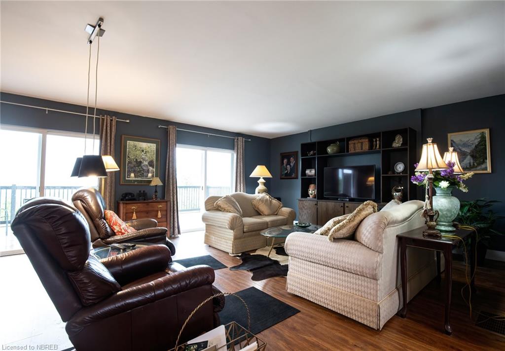 11327 HWY 17, Cache Bay, Ontario, Canada