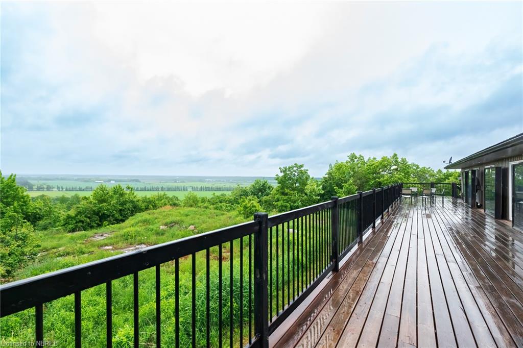 11327 HWY 17, Cache Bay, Ontario, Canada
