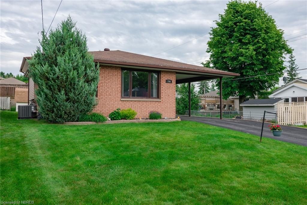 790 MCKAY Avenue, North Bay, Ontario, Canada