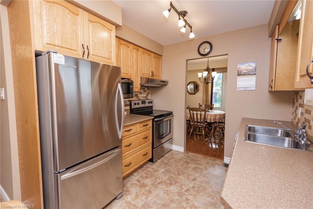 790 MCKAY Avenue, North Bay, Ontario, Canada