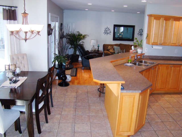 141 GOLF COURSE RD, Callander, Ontario, Canada