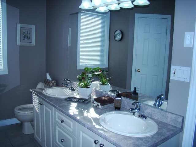 141 GOLF COURSE RD, Callander, Ontario, Canada