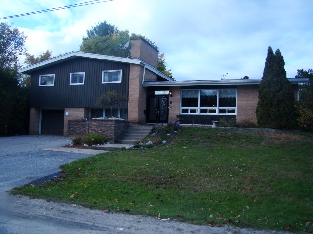 652 VIMY ST, North Bay, Ontario, Canada