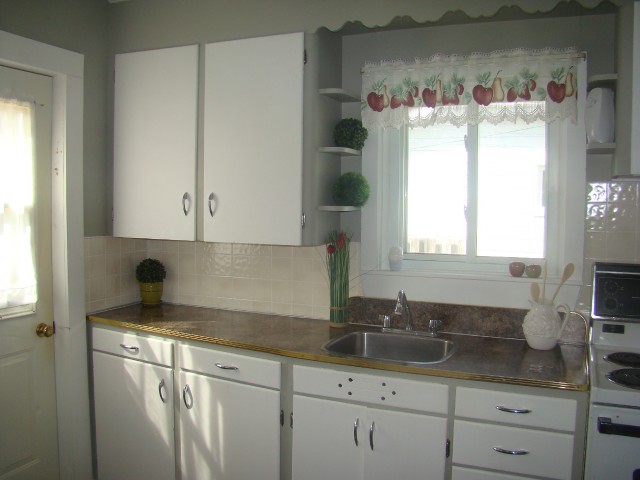 1093 BROOKES ST, North Bay, Ontario, Canada