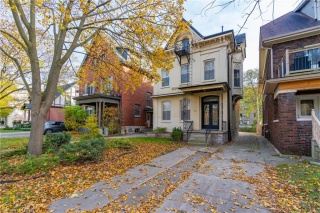 353 QUEENS Avenue, London Ontario, Canada