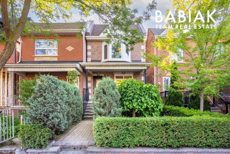 715 St Clarens Avenue, Toronto, Ontario, Canada photo 1