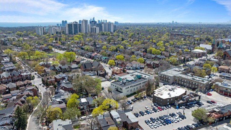 530 Indian Grove, Unit 706, Toronto, Ontario, Canada