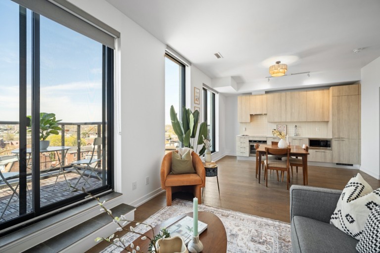 530 Indian Grove, Unit 706, Toronto, Ontario, Canada