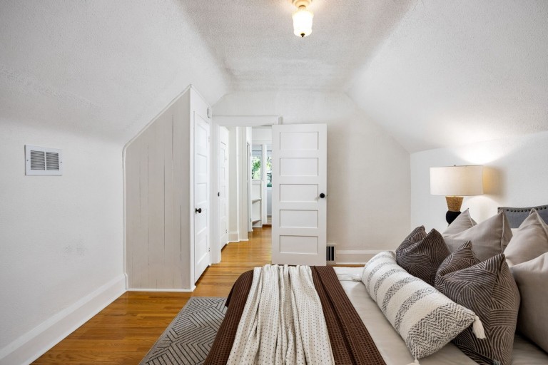 122 Colbeck Street, Toronto, Ontario, Canada photo 21