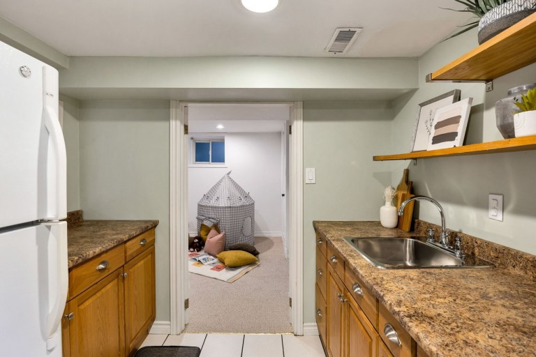 122 Colbeck Street, Toronto, Ontario, Canada photo 34