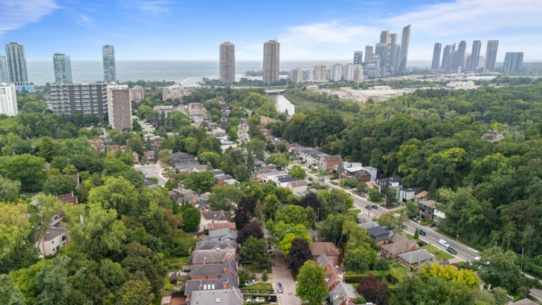 117 South Kingsway, Toronto, Ontario, Canada