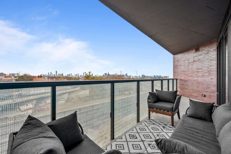 383 Sorauren Avenue Unit 614, Toronto, Ontario, Canada photo 21