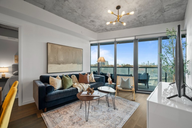 383 Sorauren Avenue Unit 614, Toronto, Ontario, Canada photo 9