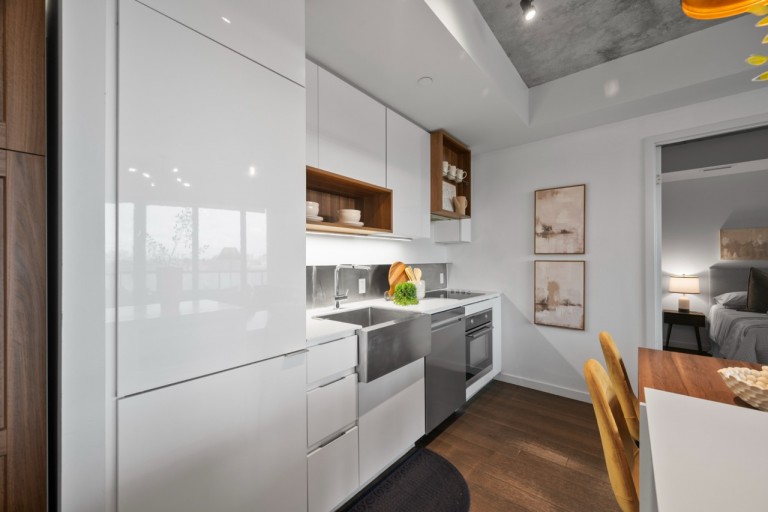 383 Sorauren Avenue Unit 614, Toronto, Ontario, Canada photo 4