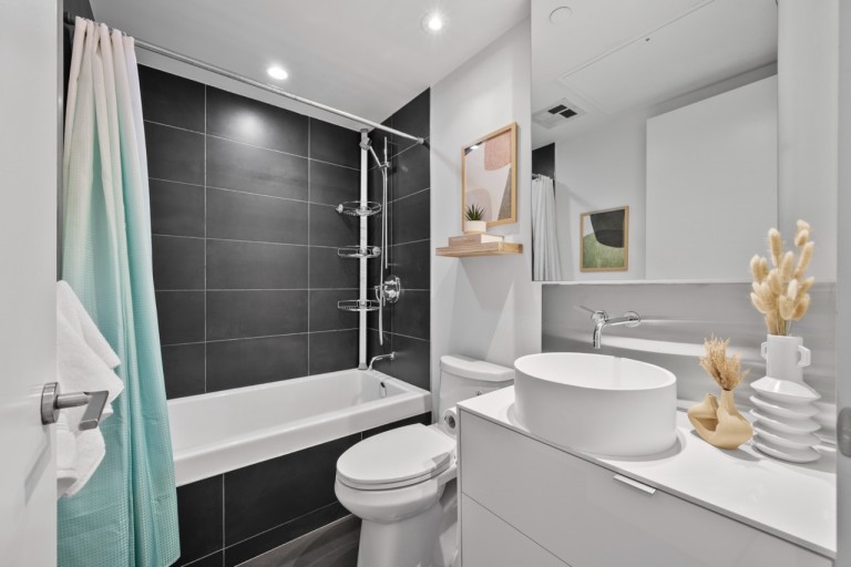 383 Sorauren Avenue Unit 614, Toronto, Ontario, Canada photo 18