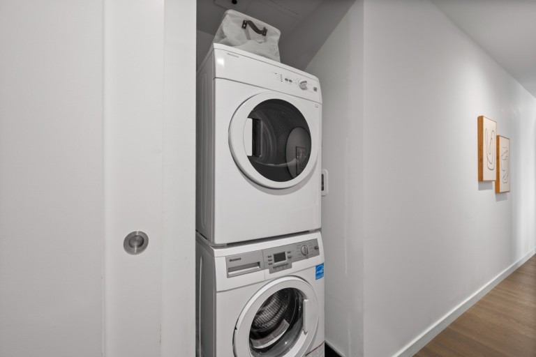 383 Sorauren Avenue Unit 614, Toronto, Ontario, Canada photo 19