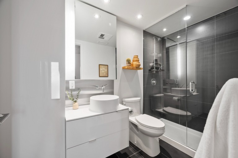 383 Sorauren Avenue Unit 614, Toronto, Ontario, Canada photo 14