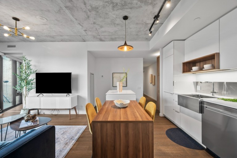 383 Sorauren Avenue Unit 614, Toronto, Ontario, Canada photo 6