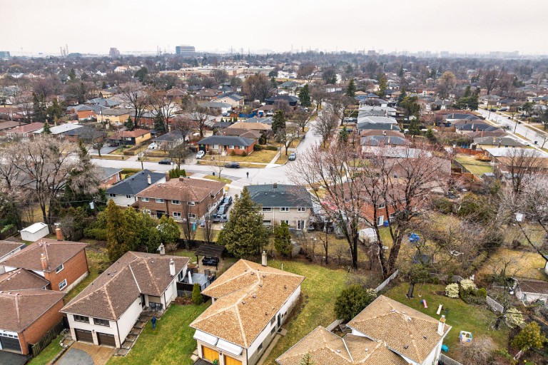 29 Richland Crescent, Toronto, Ontario, Canada photo 95