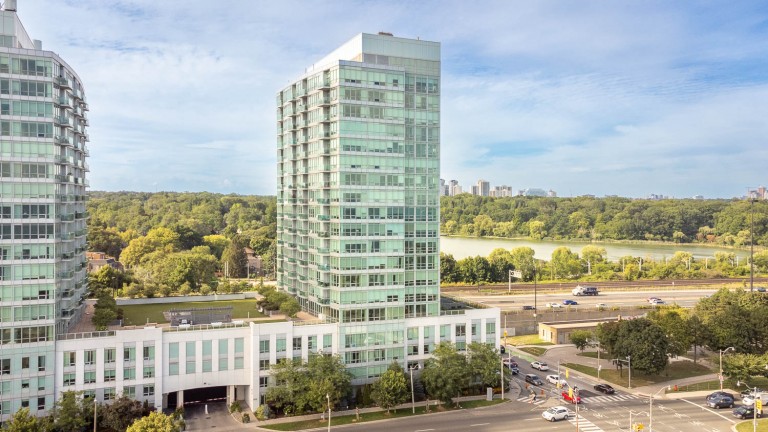 1900 Lakeshore Boulevard West Blvd 707, Toronto, Ontario, Canada photo 1