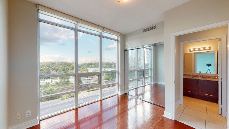 1900 Lakeshore Boulevard West Blvd 707, Toronto, Ontario, Canada photo 16