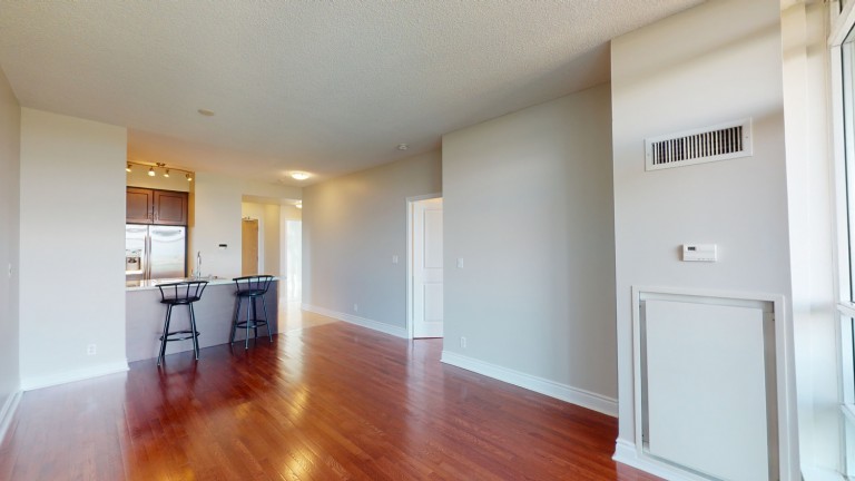1900 Lakeshore Boulevard West Blvd 707, Toronto, Ontario, Canada photo 9