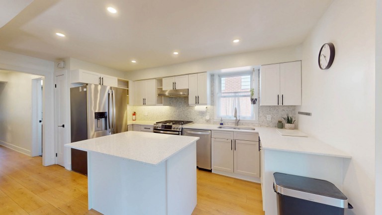 40 Alexander Street, Toronto, Ontario, Canada photo 10
