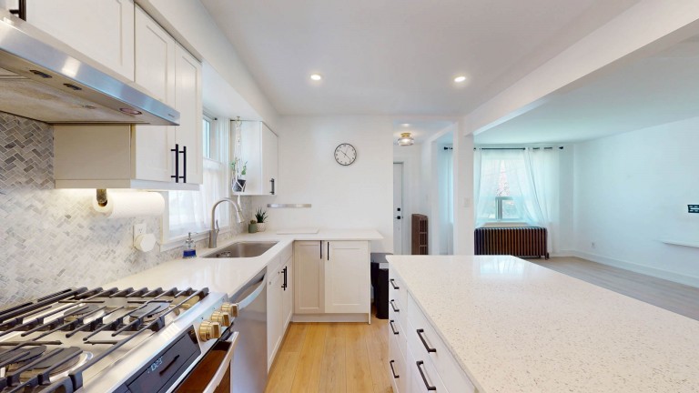 40 Alexander Street, Toronto, Ontario, Canada photo 12