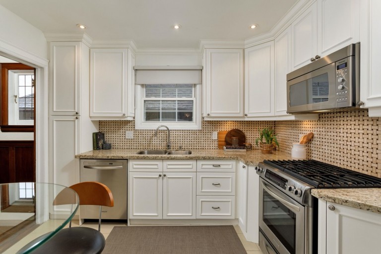 16 Halford Avenue, Toronto, Ontario, Canada