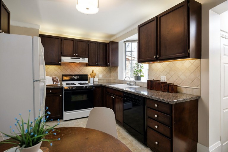 53 Baby Point Road, Toronto, Ontario, Canada photo 14