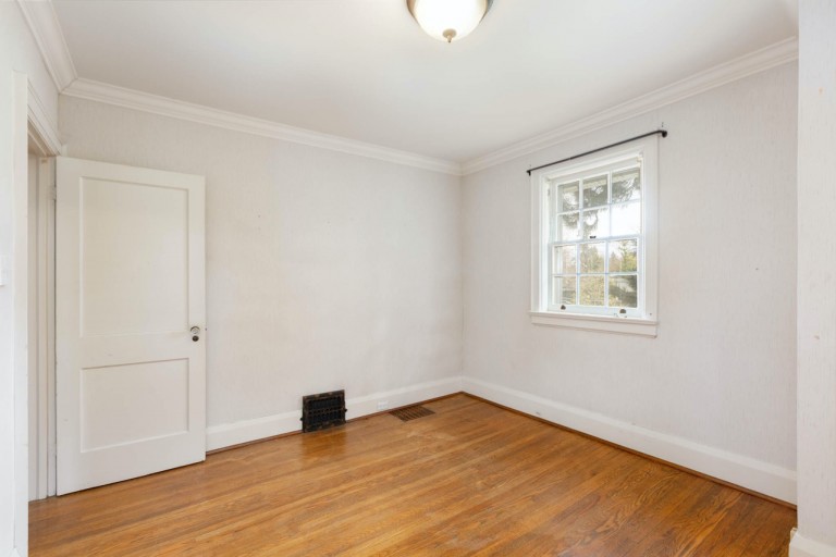 1372 Islington Avenue, Toronto, Ontario, Canada