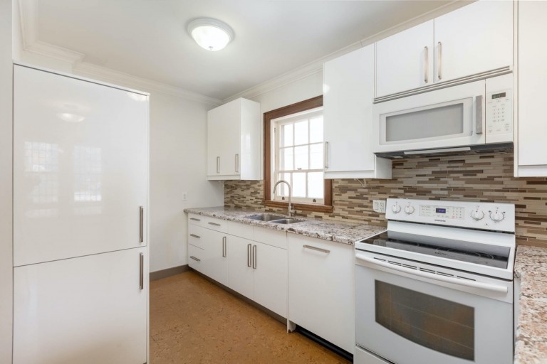 1372 Islington Avenue, Toronto, Ontario, Canada