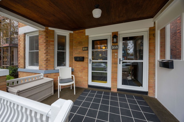 166 Quebec Avenue, Toronto, Ontario, Canada photo 4