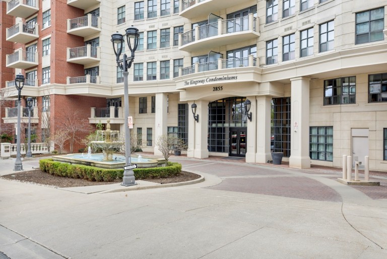 2855 Bloor Street West, Suite 708, Toronto, Ontario, Canada photo 2