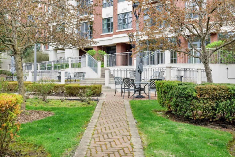 2855 Bloor Street West, Suite 708, Toronto, Ontario, Canada photo 39