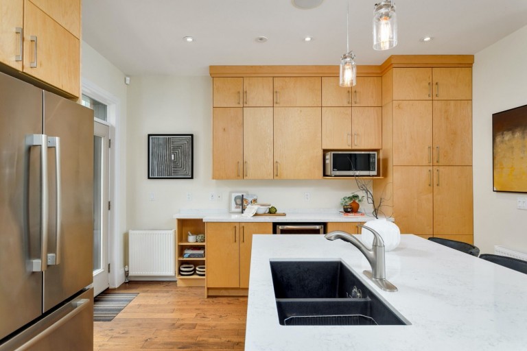 25 Mayfield Avenue, Toronto, Ontario, Canada photo 15
