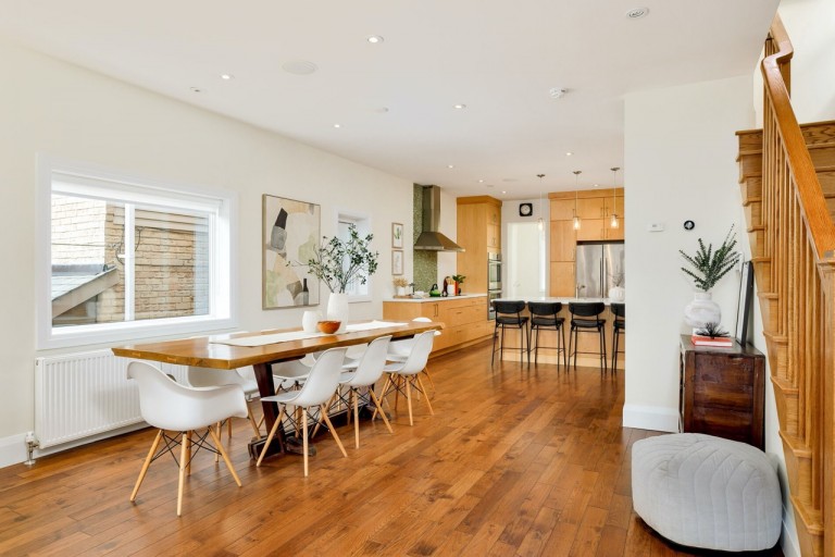 25 Mayfield Avenue, Toronto, Ontario, Canada photo 9