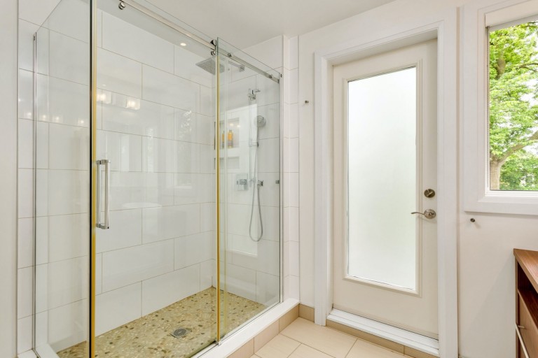 25 Mayfield Avenue, Toronto, Ontario, Canada photo 26